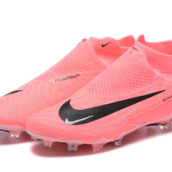 Nike Phantom GX 'Hot Pink' football cleats